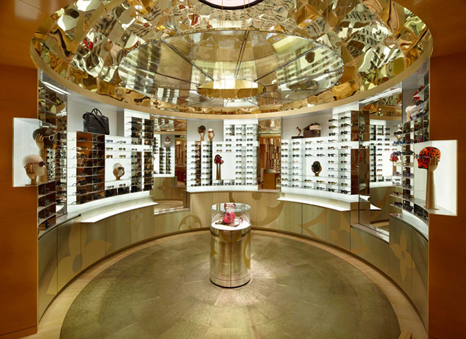 Peter Marino designs Louis Vuitton store in Paris's Place Vendôme, News